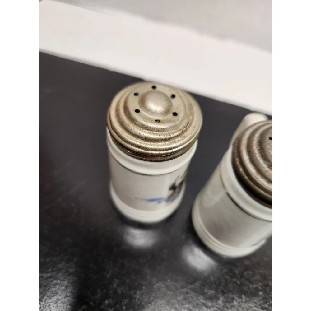 The Unbranded Brand ceramic salt